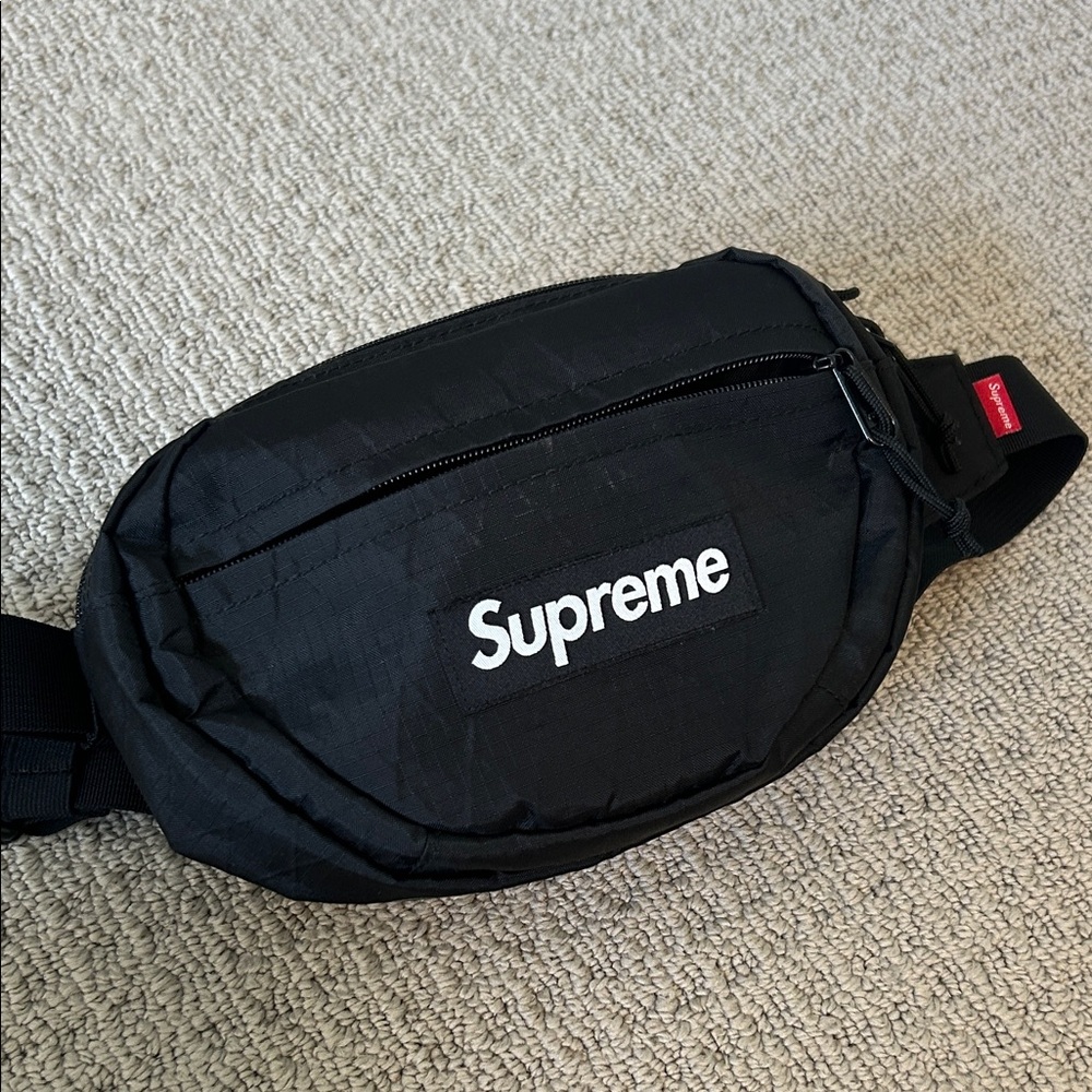 Supreme Classic Black Belt Bag